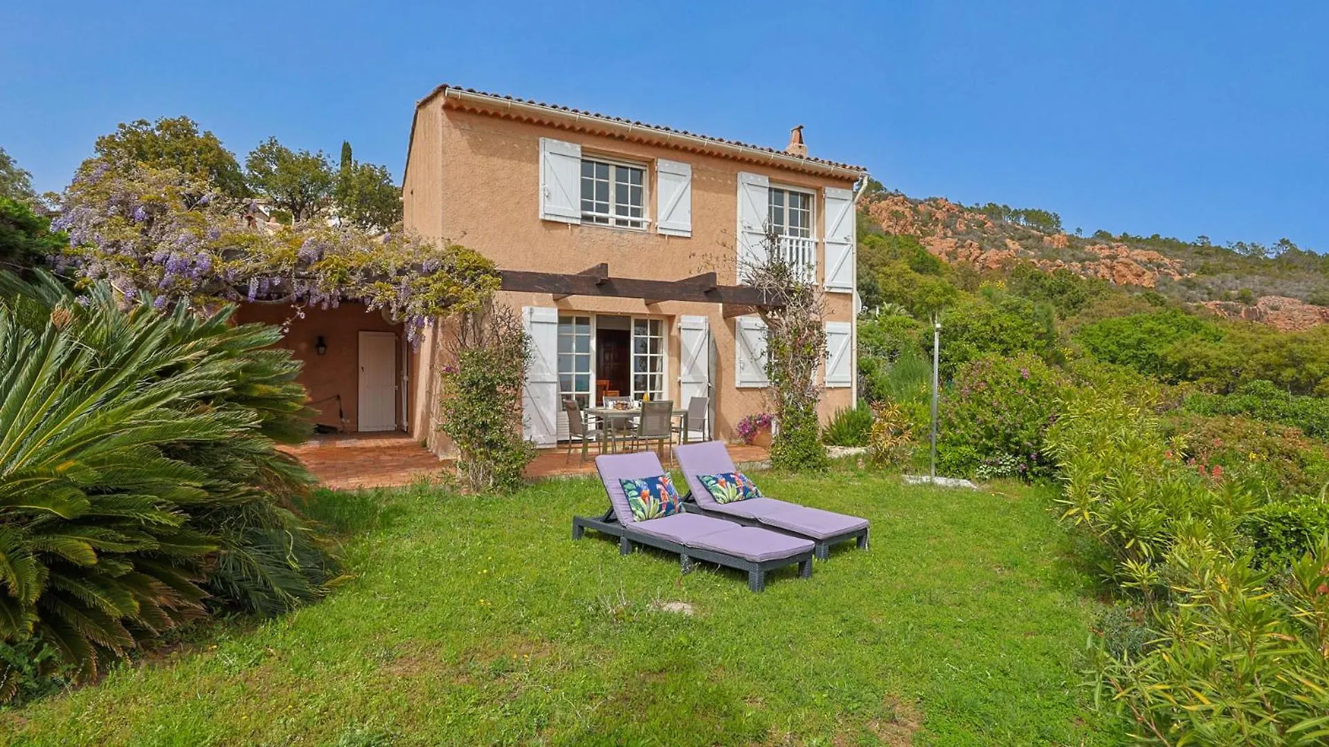 Holiday home Provenzalisches Haus Homard - Mit Privatem Garten Und Meerblick By Riviera Homelife Saint-Raphael  France